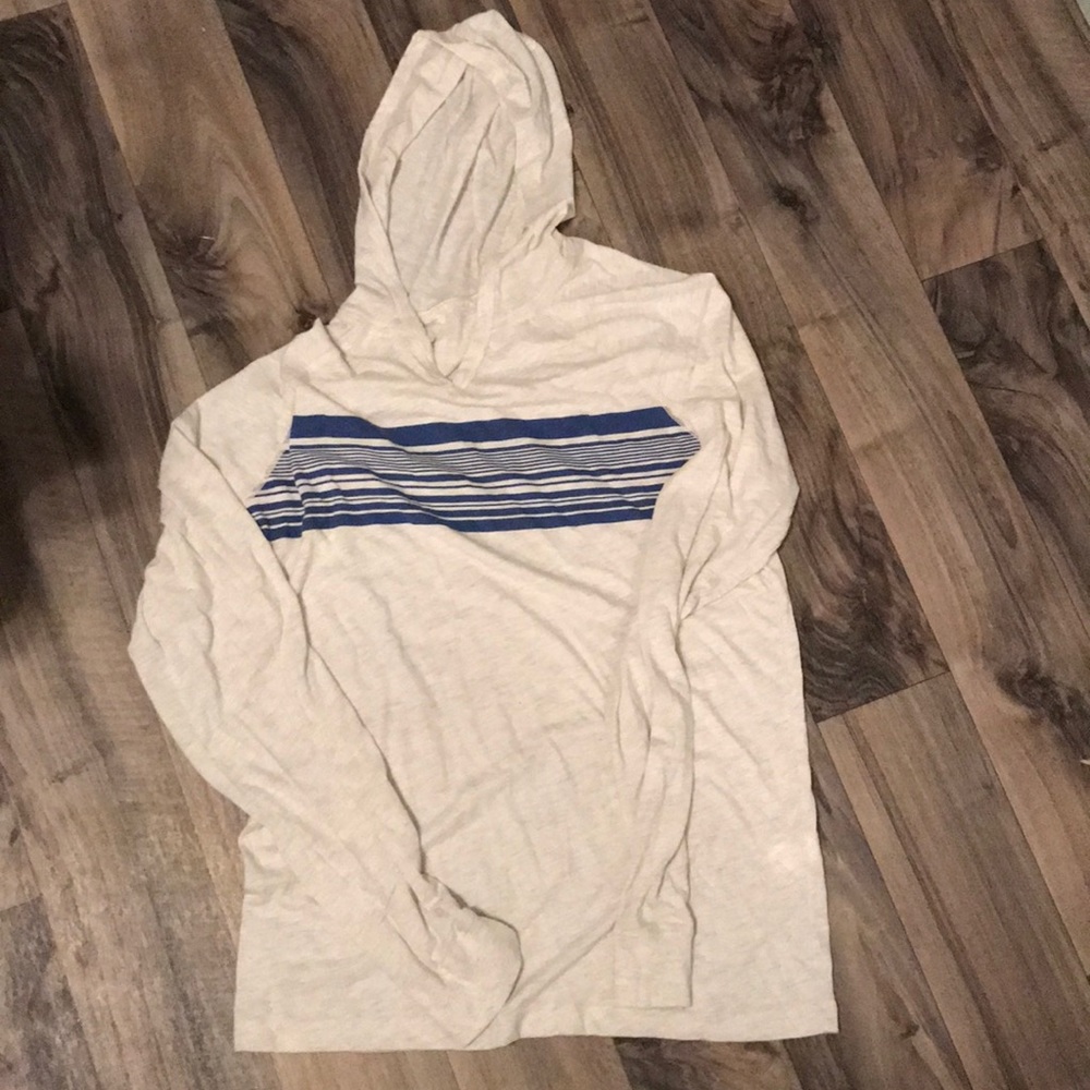 Long sleeved tee with hood